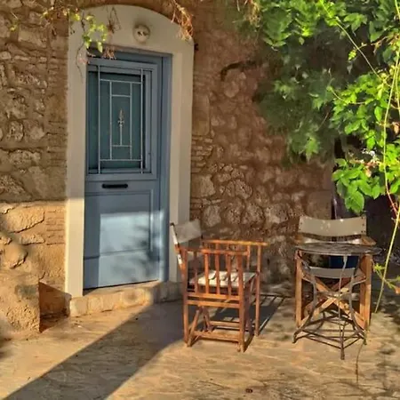 Daire στούντιο σε πέτρινο σπίτι, κοντά σε παραλία *