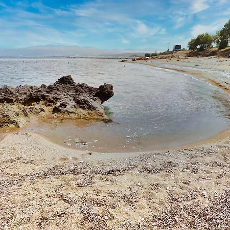 Daire στούντιο σε πέτρινο σπίτι, κοντά σε παραλία