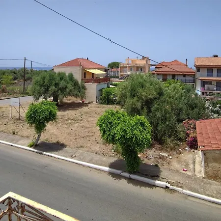 Appartement στούντιο σε πέτρινο σπίτι, κοντά σε παραλία