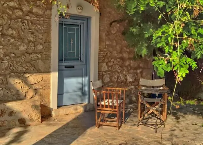 Apartment στούντιο σε πέτρινο σπίτι, κοντά σε παραλία *